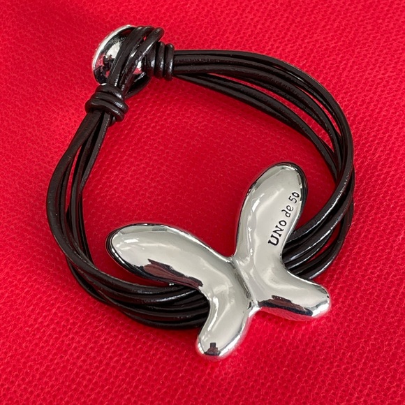 Uno de 50 Bracelet - Butterfly Effect - Silver - Size M - Picture 5 of 13